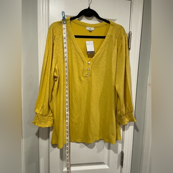 NWT J. Jill Size XL Marigold Yellow 3/4 Smocked Sleeve Henley Top Pearl Buttons - Picture 9 of 11
